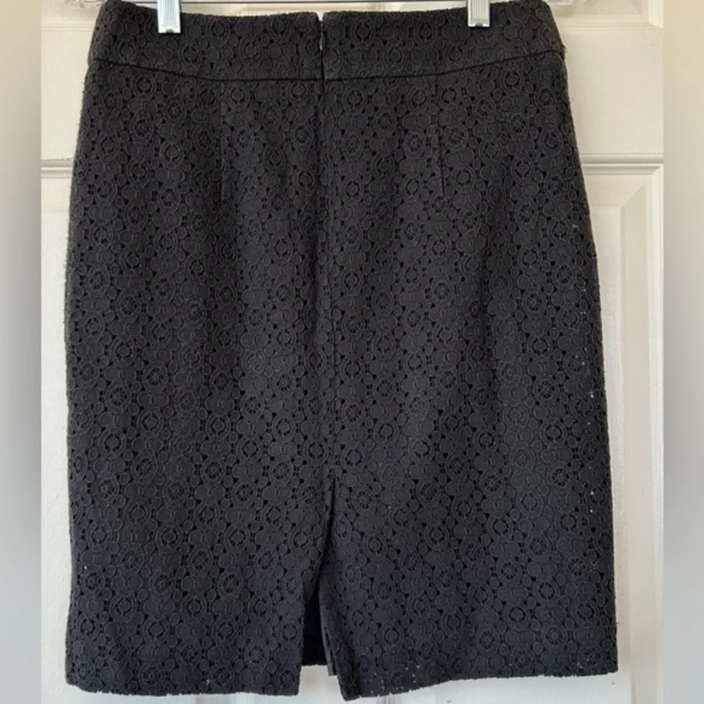 Banana Republic Eyelet Style‎ Pencil Skirt Lined Size 4
